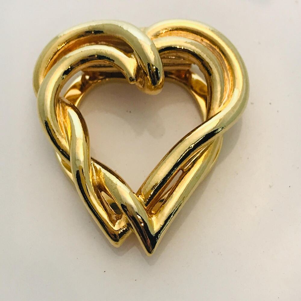 Vintage Made in England Gold Tone Heart Scarf Ring Holder- Ribbon - British Made